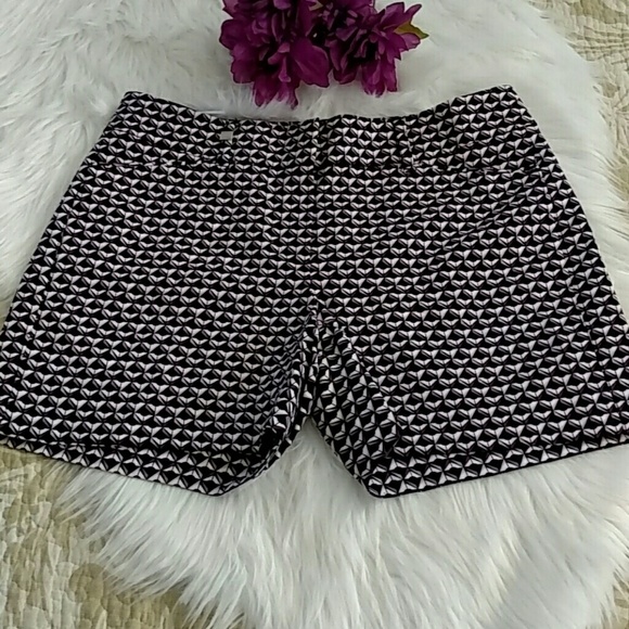White House Black Market Geometric Pattern Black And Purple Dress Shorts Size 4 - Picture 1 of 7